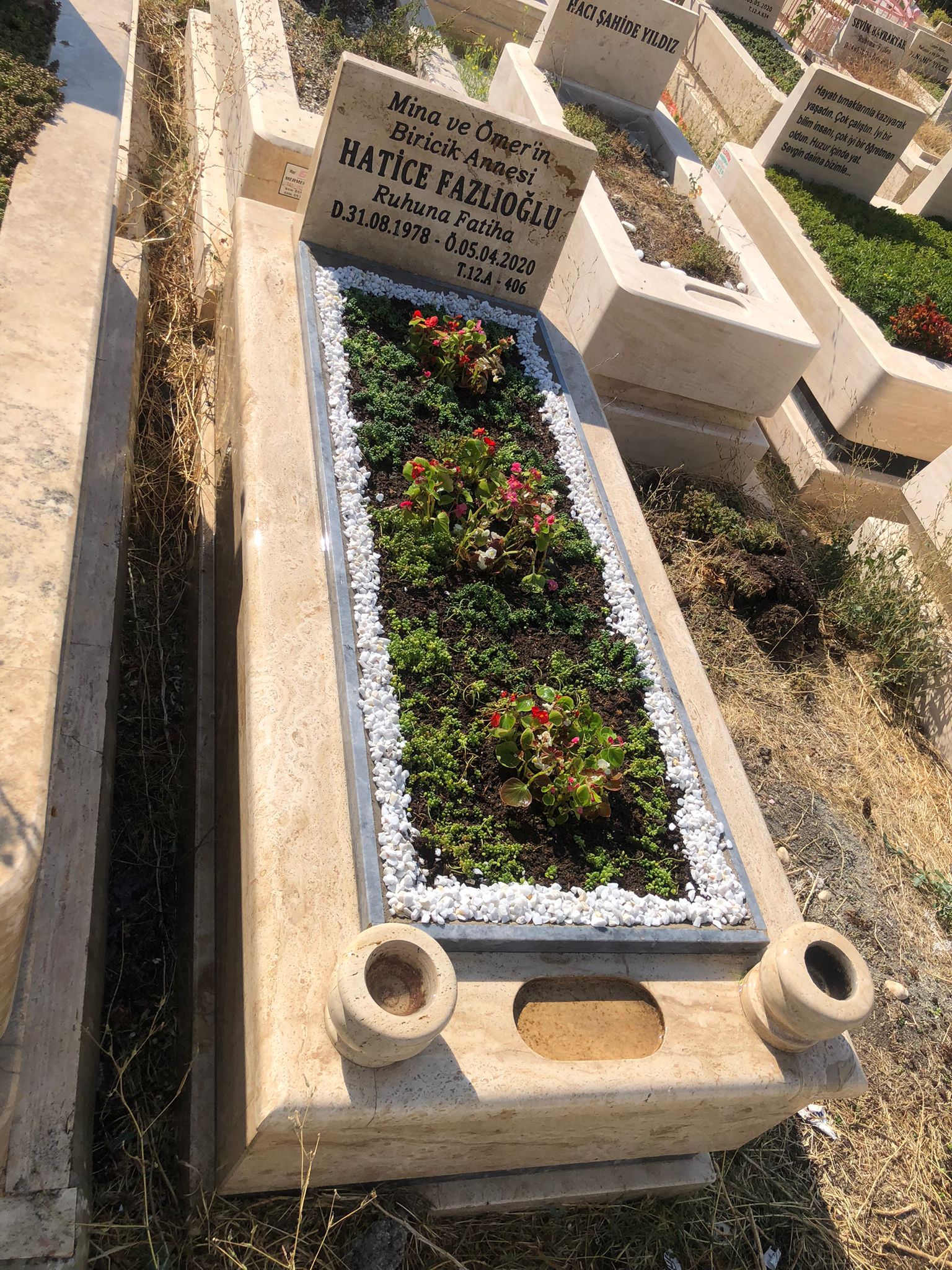 ay-mezar-bakim-hizmetleri-0 (1) ay-mezar-bakim-hizmetleri-0 (1)