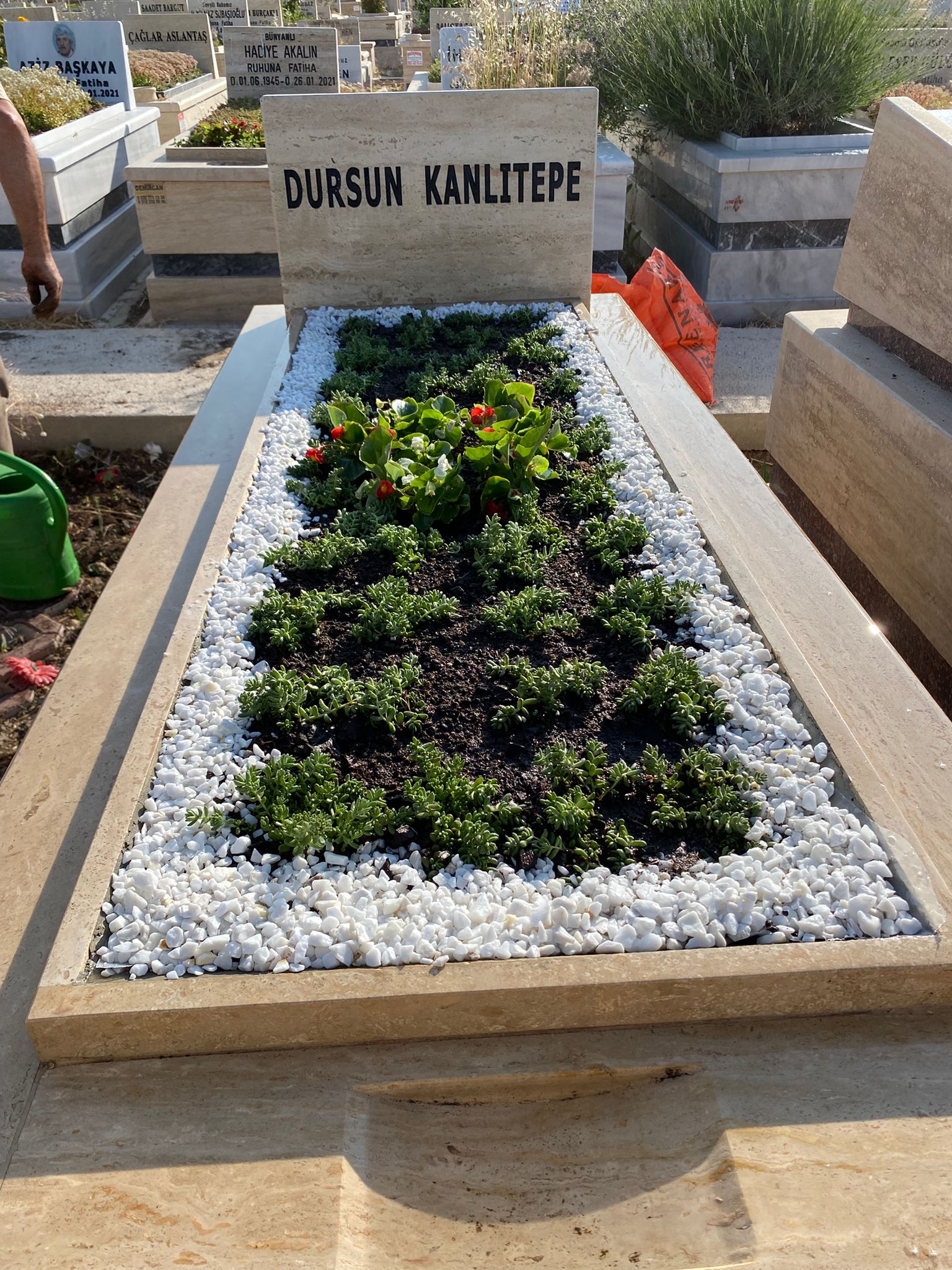 ay-mezar-bakim-hizmetleri-0 (7) ay-mezar-bakim-hizmetleri-0 (7)