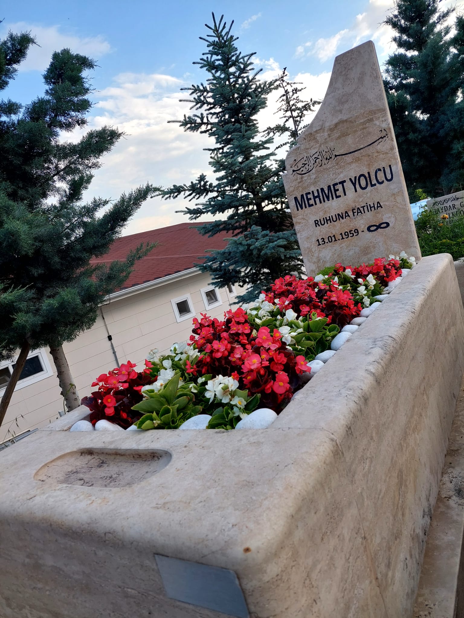 ay-mezar-bakim-hizmetleri-00 (32) ay-mezar-bakim-hizmetleri-00 (32)