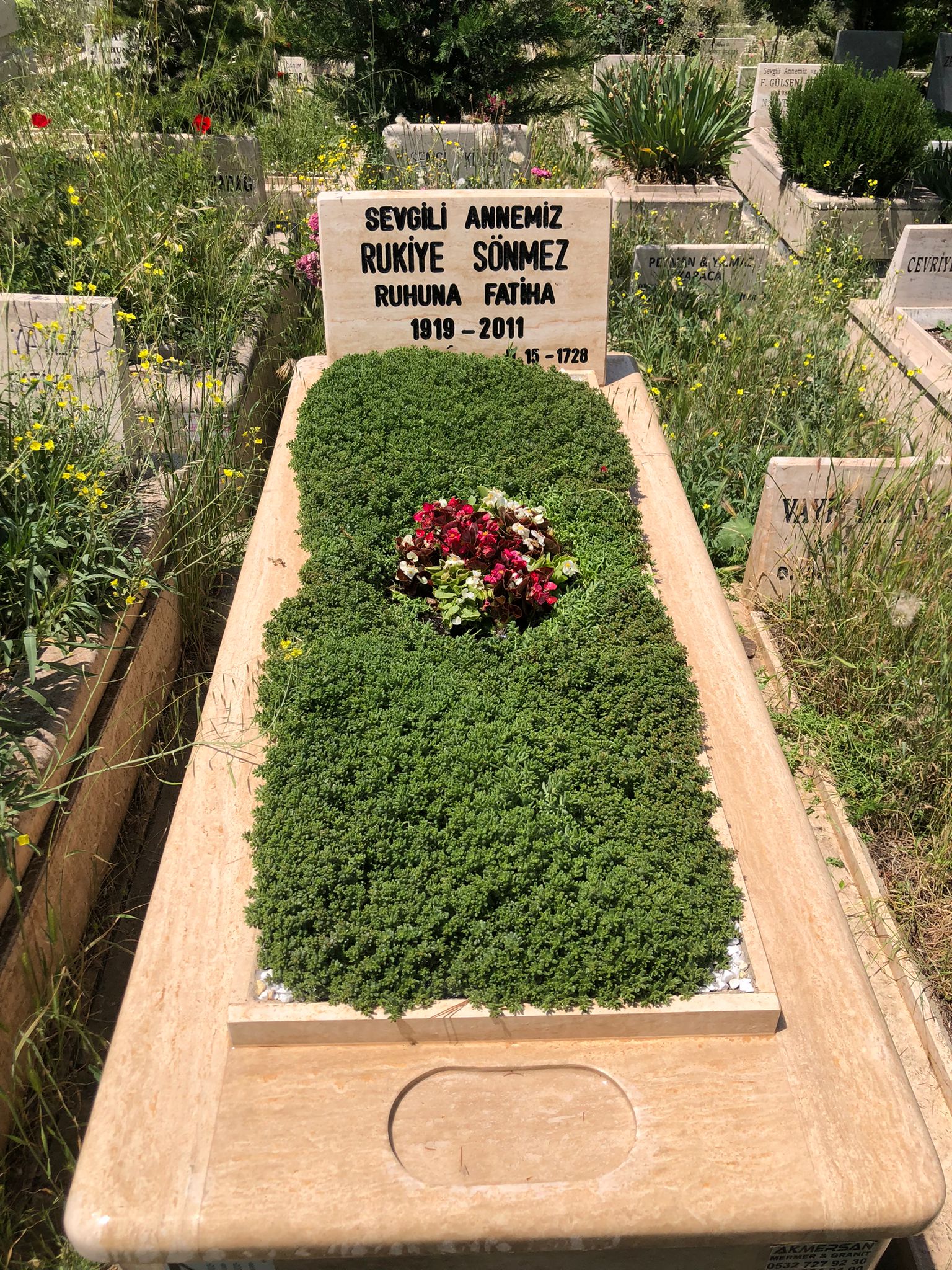 ay-mezar-bakim-hizmetleri-00 (35) ay-mezar-bakim-hizmetleri-00 (35)